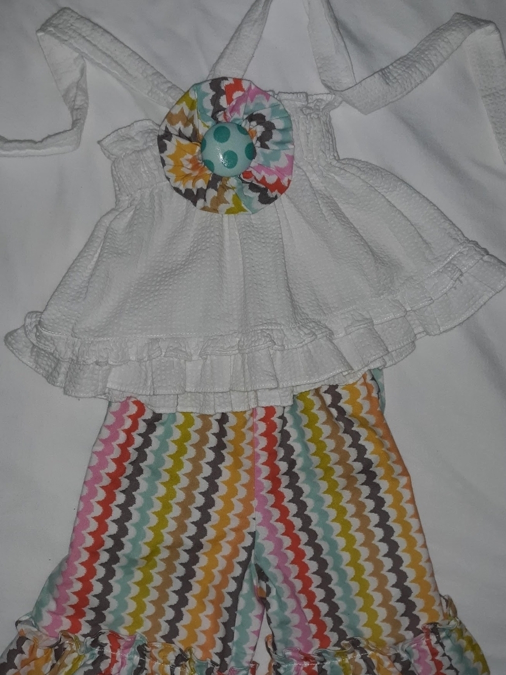 White Ruffle Tank Top and Multicolor Wave Print Pants Set for Kids